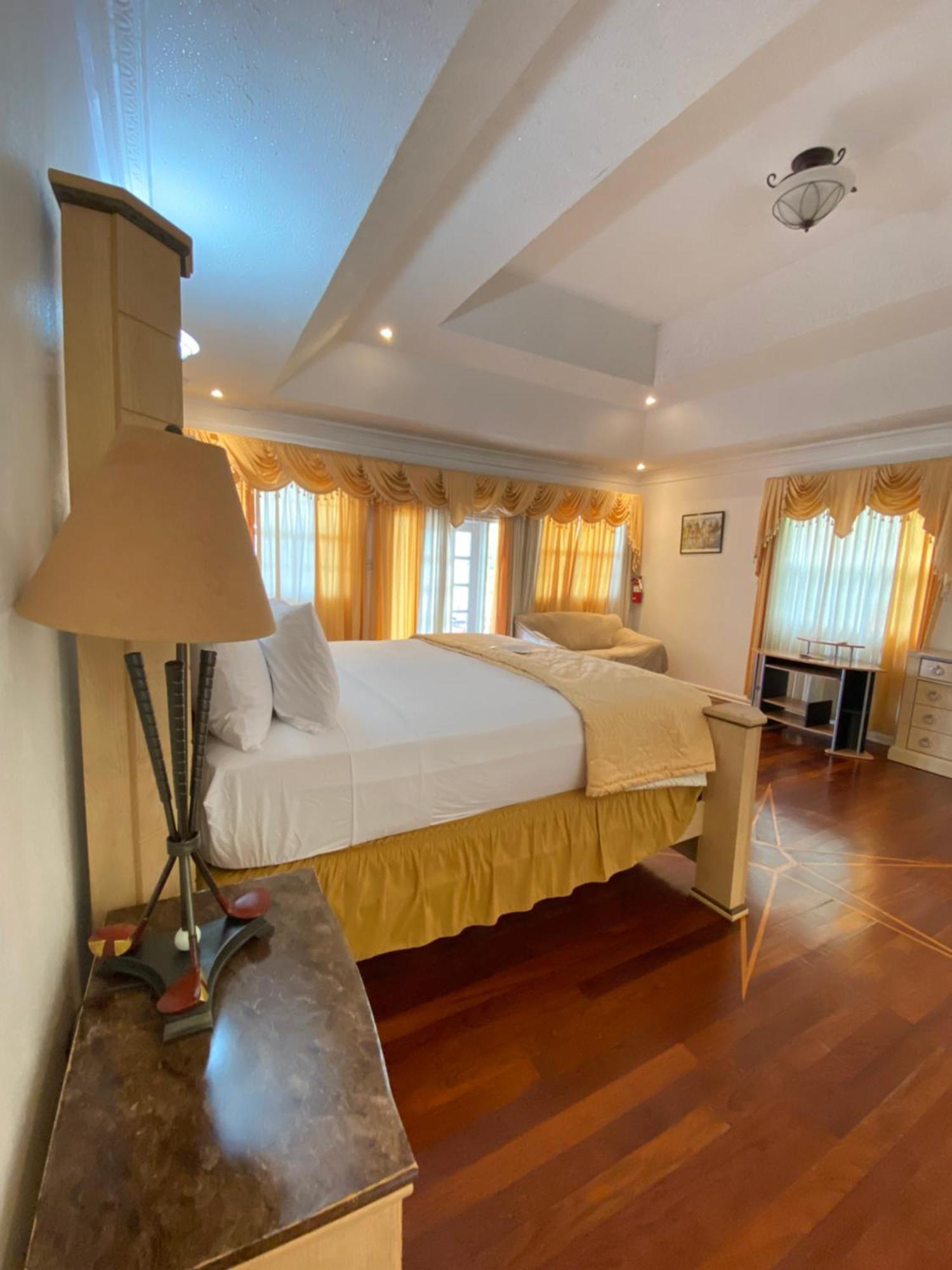 All Nations Guest House ポート・アントニオ エクステリア 写真