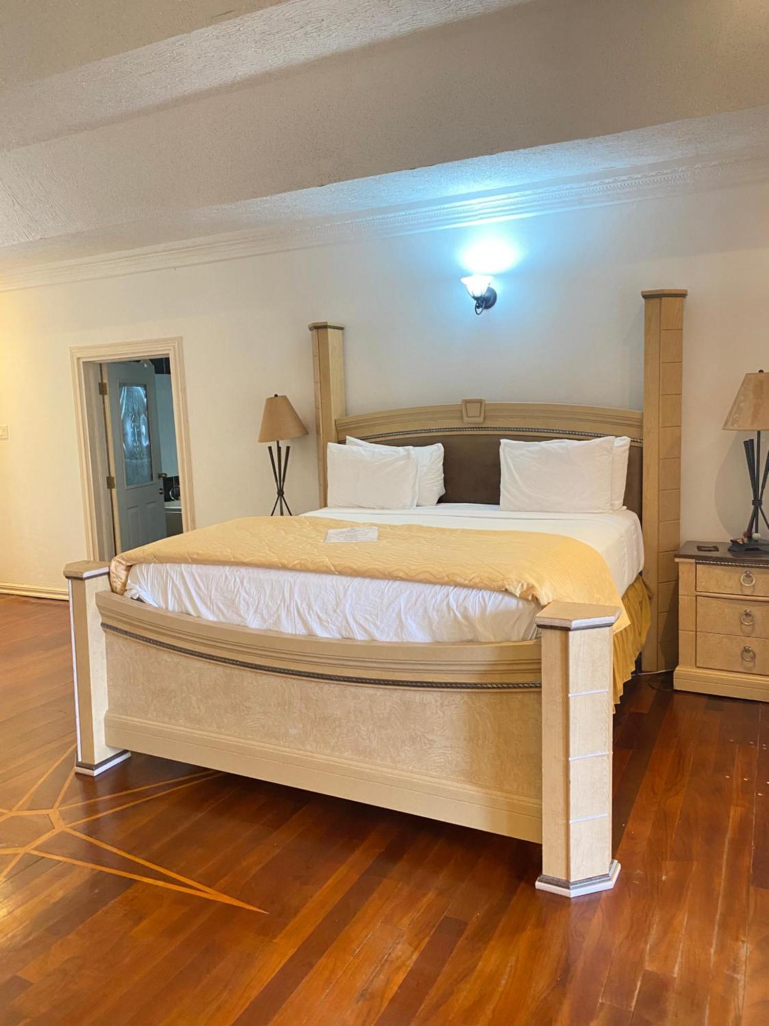All Nations Guest House ポート・アントニオ エクステリア 写真